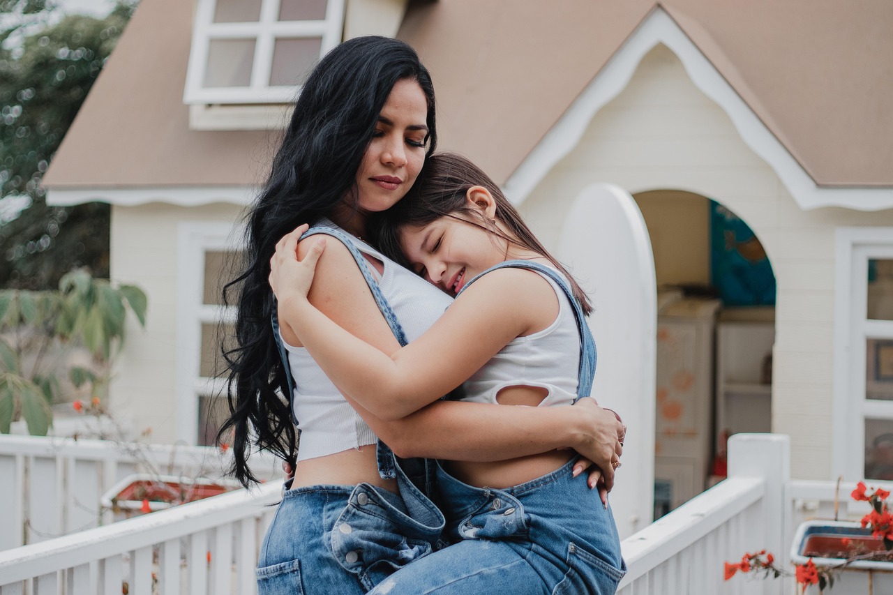 Home lifestyle, abrazo, familia, mother, happy, happiness, amor, joy, mama, house, home, mother, mother, mother, mother, mother, amor, amor, amor, mama, house, house, home, home
