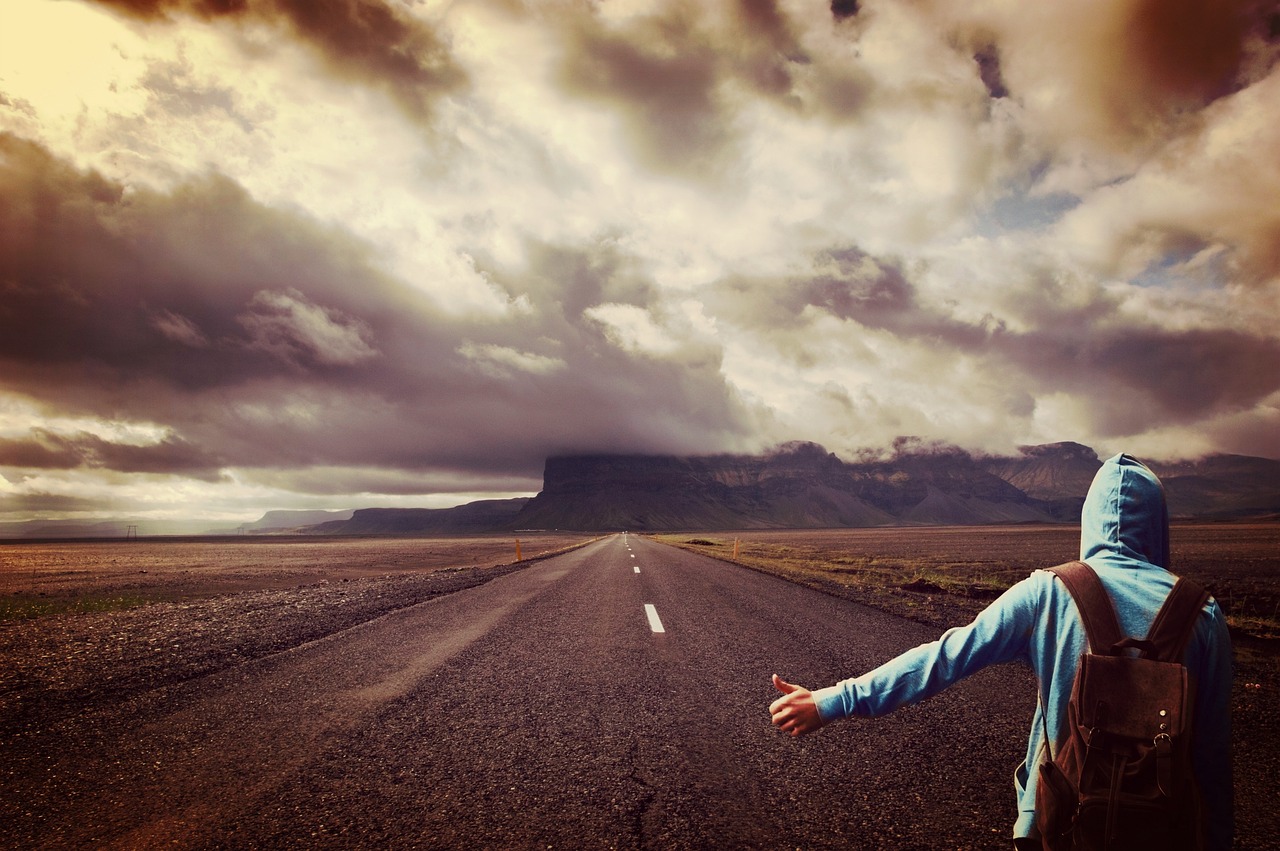 Voyager en stop à travers l'Amérique du Sud découvrez tout sur l'auto-stop : astuces, conseils de sécurité et récits de voyage pour vivre l'aventure du hitchhiking en toute sérénité.