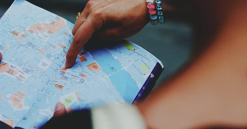 Visite guidée ou exploration en solo ?